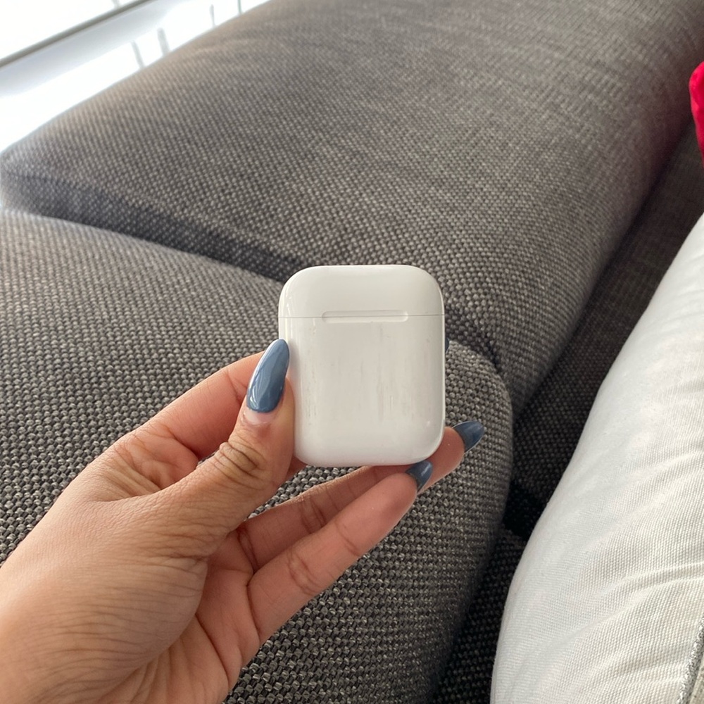 USED AIRPODS 2 Gen